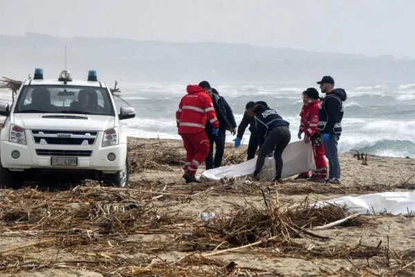 itlay boat incident