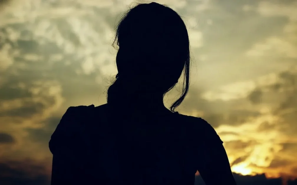 women shadow