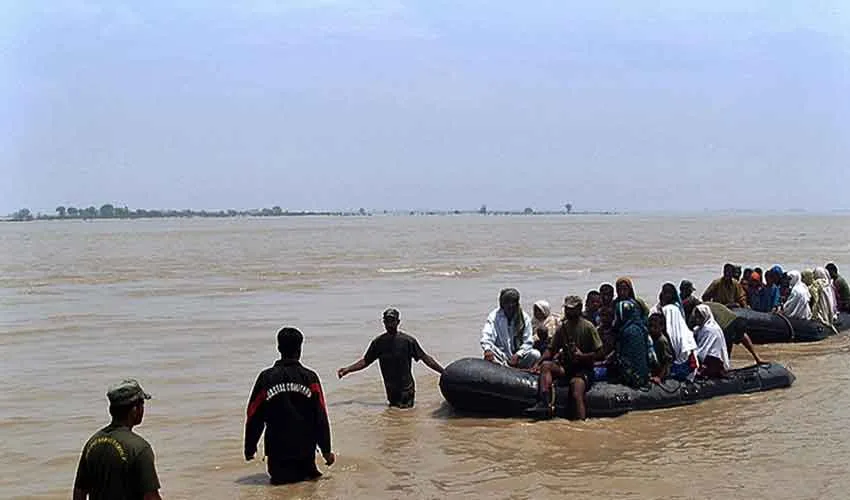 jhang flood 1