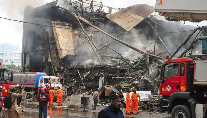 425604 4576645 updates